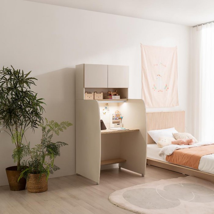 리바트 하움 뉴 독서실 책상 A형+조명+메모판