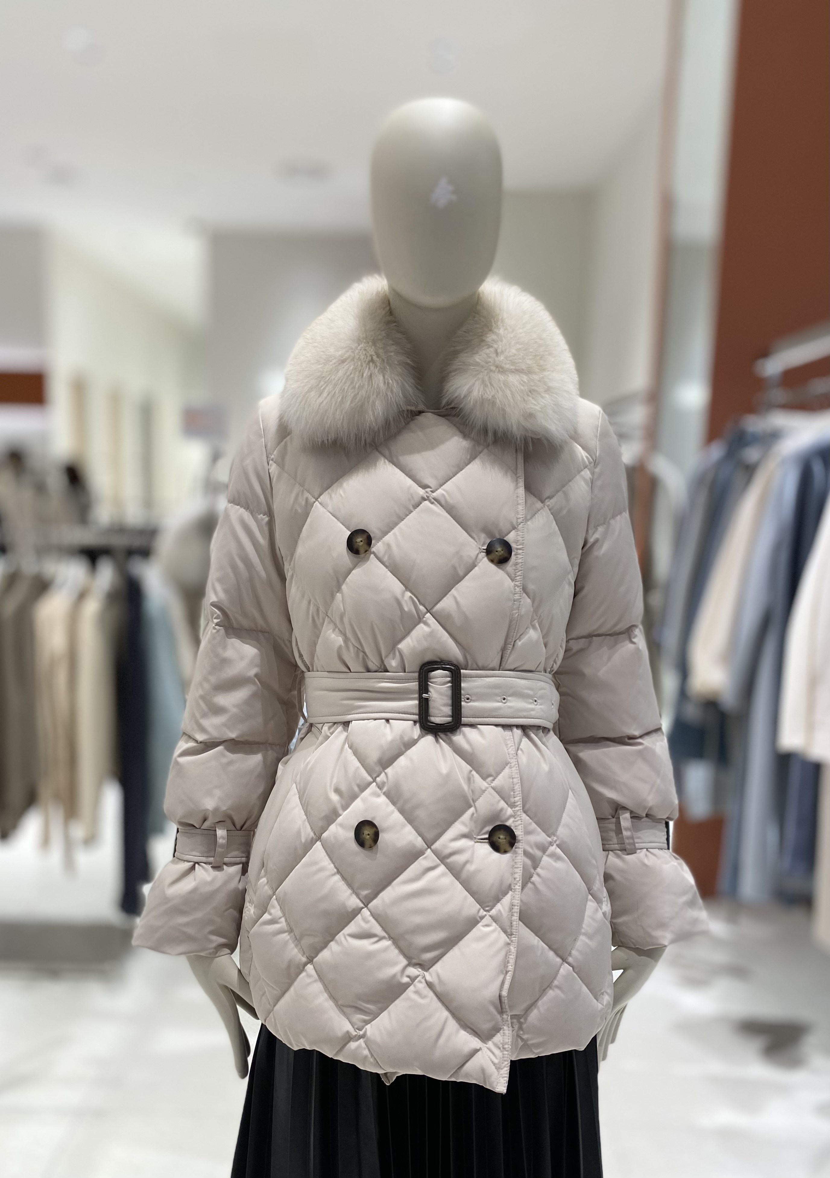 씨씨콜렉트 폭스퍼 더블버튼 구스다운 점퍼 E224PSG189