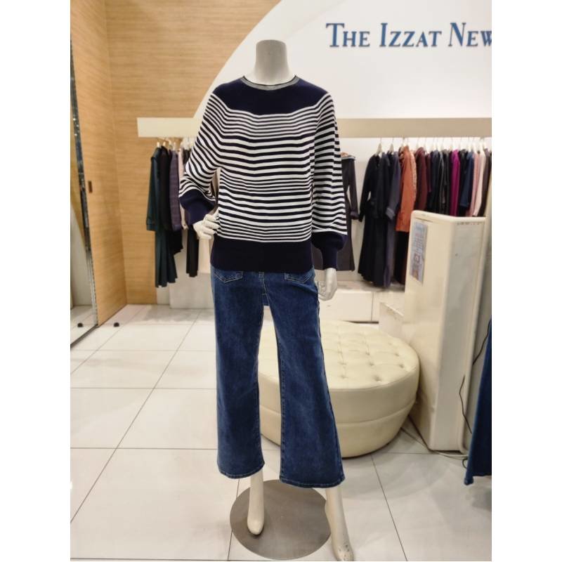 더아이잗(TheIzzat) 레글런 스트라이프 풀오버 니트 IM9A1PO03