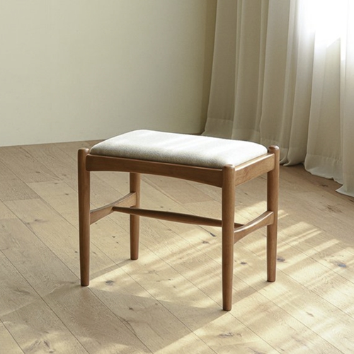 레트로하우스  룬드 원목 패브릭 스툴