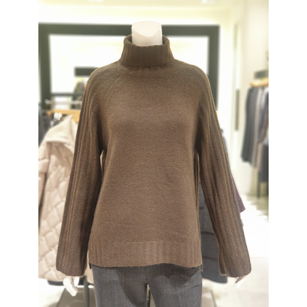 엠씨 엠 폴라니트 C24K005