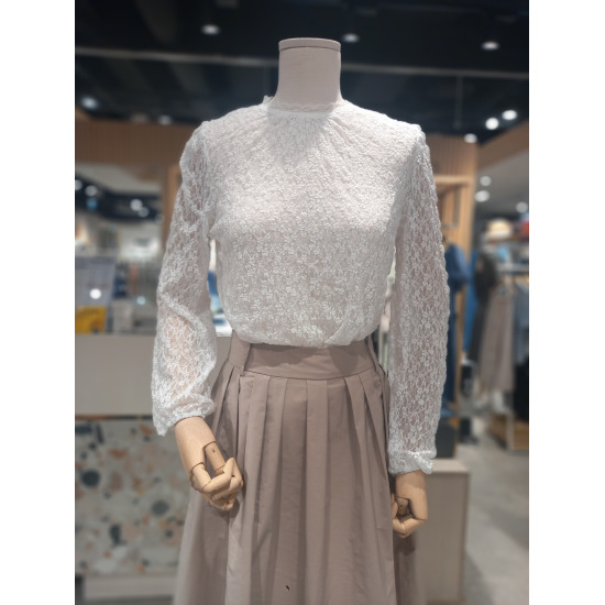 플라스틱아일랜드 레이스 기본 슬림핏 블라우스 PP3WB361