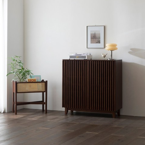 스칸딕 펜토 높은 원목 수납장 1000