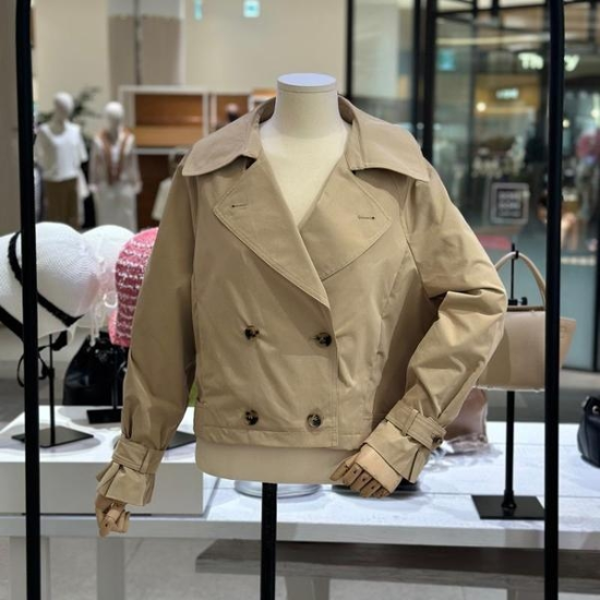 반에이크 더블버튼 크롭 트렌치코트 VB2XBBUD01Z