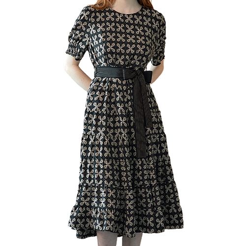 마쟈 클로버 플라워 패턴 볼륨 플레어 롱원피스 ZB08QP070ON