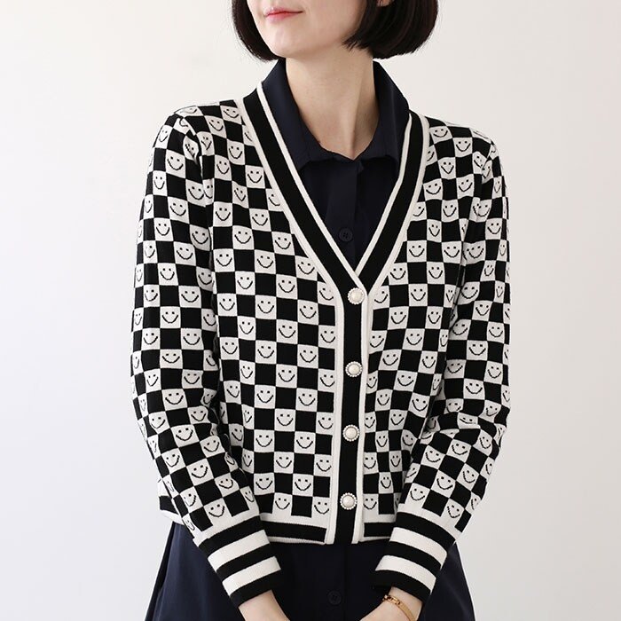 웬디즈갤러리 체크 스마일 가디건 KCD101