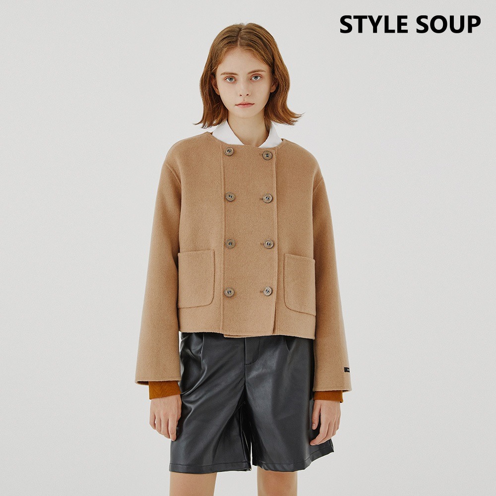 숲(SOUP) 여성 칼라리스 크롭 핸드메이드 코트 SZAHCF2