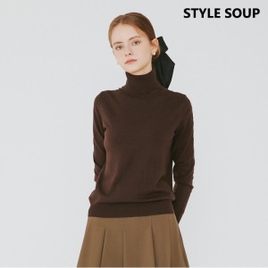 에센셜 슬림 터틀넥 SZALKE2