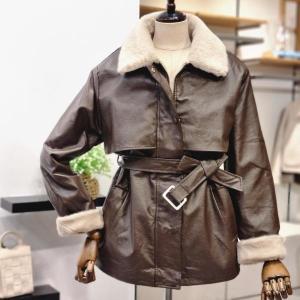 반에이크 레더 벨티드 퍼 라이더 자켓 VB2ZLEUD01A