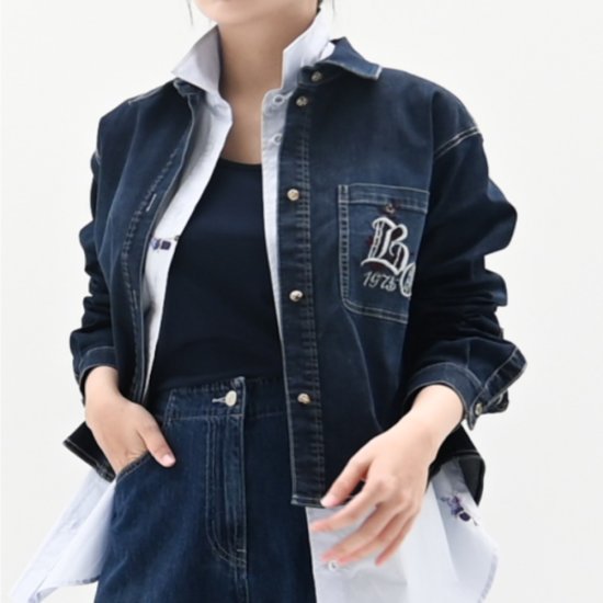 비꼴리끄 해외 데님 자수 블라우스 B234DB2040