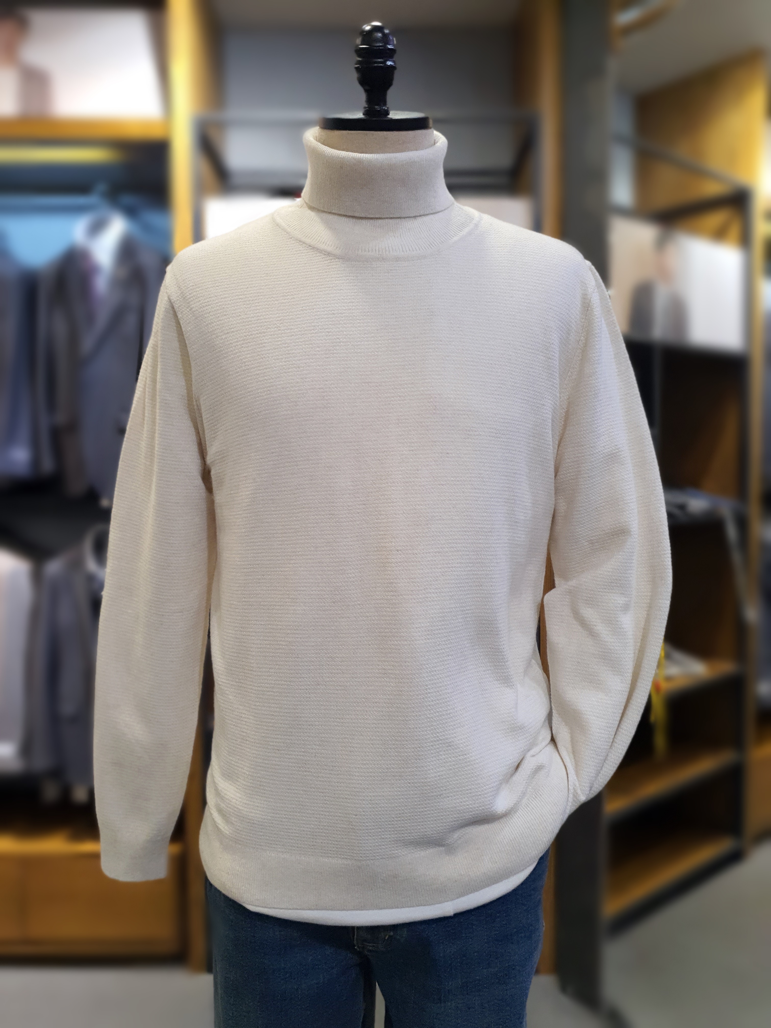 지오지아 캐시미어블랜딩 스텐다드 터들넥 니트 ABD4EU1107