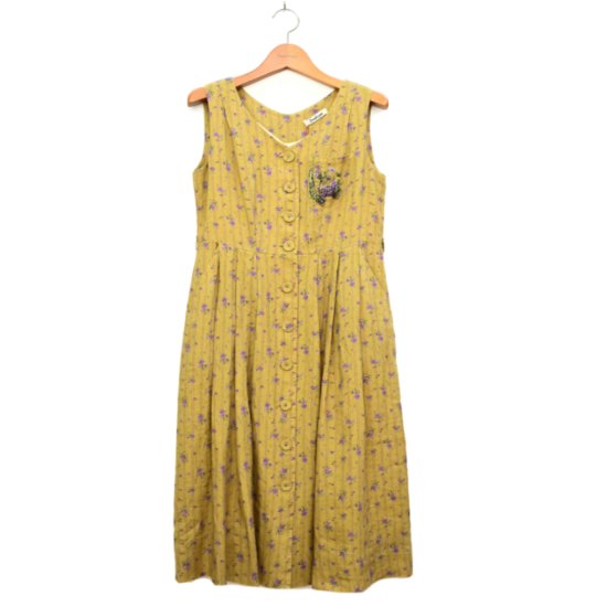 비꼴리끄 브이넥 슬리브리스 원피스 B232WO2030