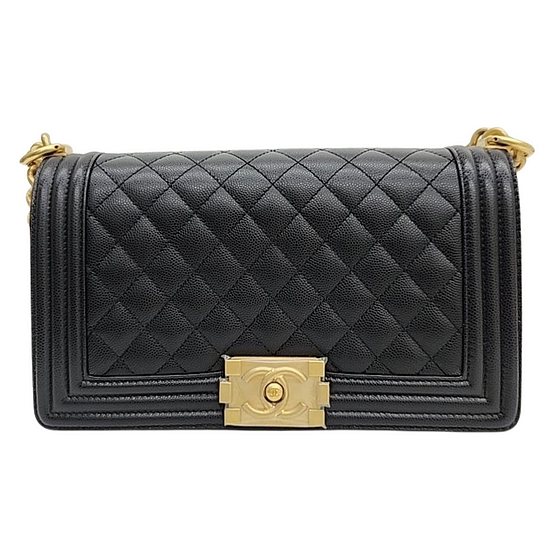 샤넬 보이백 미디움 캐비어 블랙 금장 A67086