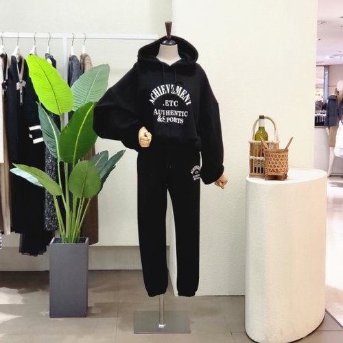 4CUS 아치형 레터링 후드 조거팬츠 FW3L9ST5703