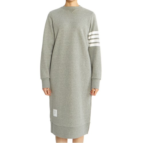 톰브라운 사선 완장 맨투맨 원피스 FJD056A 00535