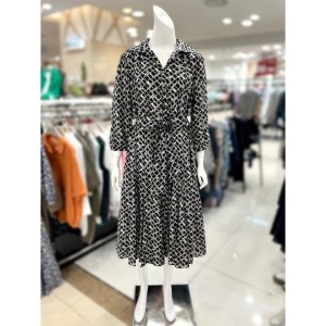 트리아나 패턴 프린트 셔츠형 롱 원피스 TJ2PA10