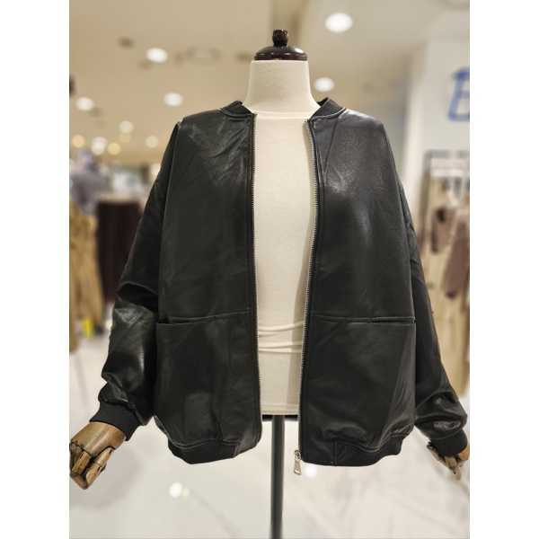 나인스텝 뒷자수 가죽 자켓 N23NJ3310