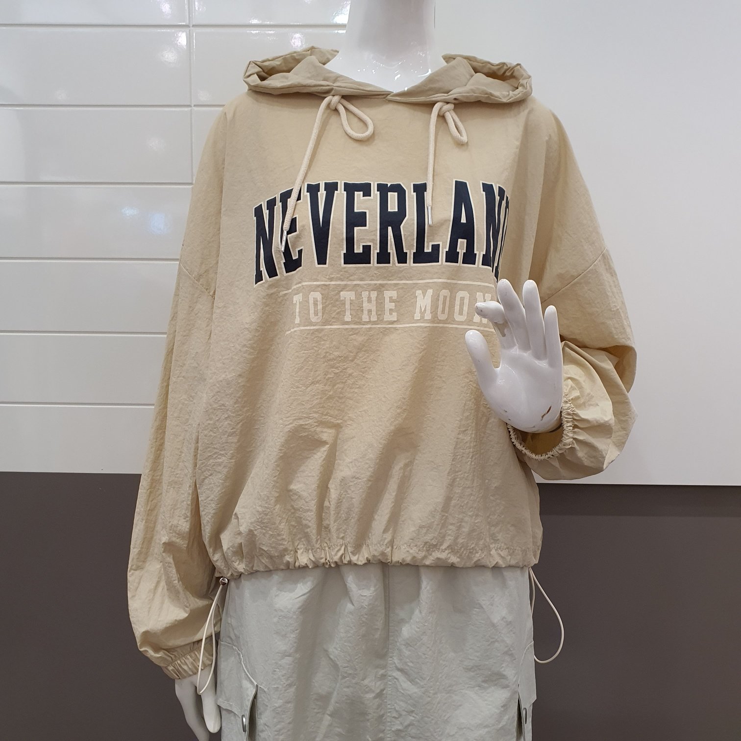 4CUS 네버랜드 후드 티셔츠 FF3H7TS0086