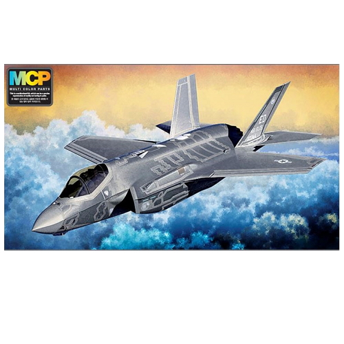 아카데미과학  1/72 미공군 F-35A 라이트닝 II 신금형