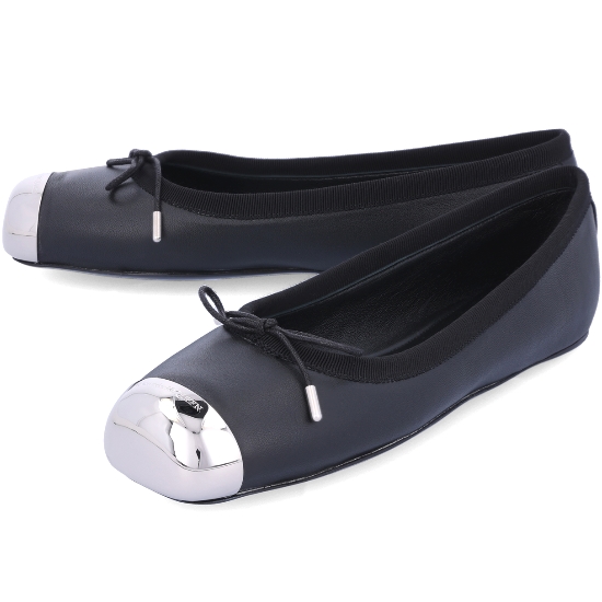 알렉산더맥퀸 메탈 토 레더 플랫 슈즈 757510 WICX5 1081