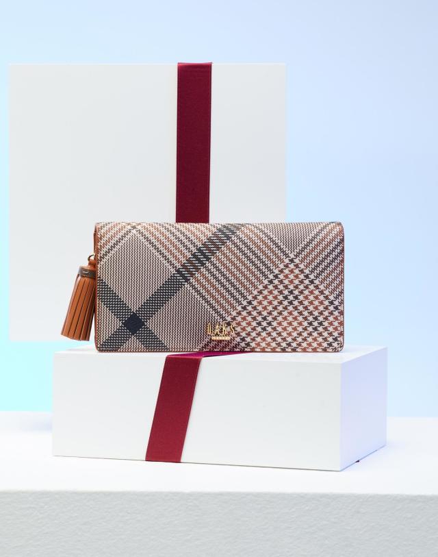 닥스 체크패턴 타슬 포인트 장지갑 DCWA3E322W2