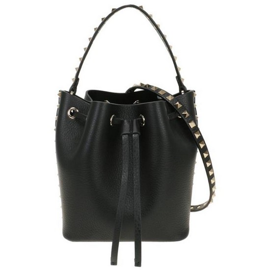 발렌티노 락스터드 가죽 버킷백_3W2B0L31VSF 0NO