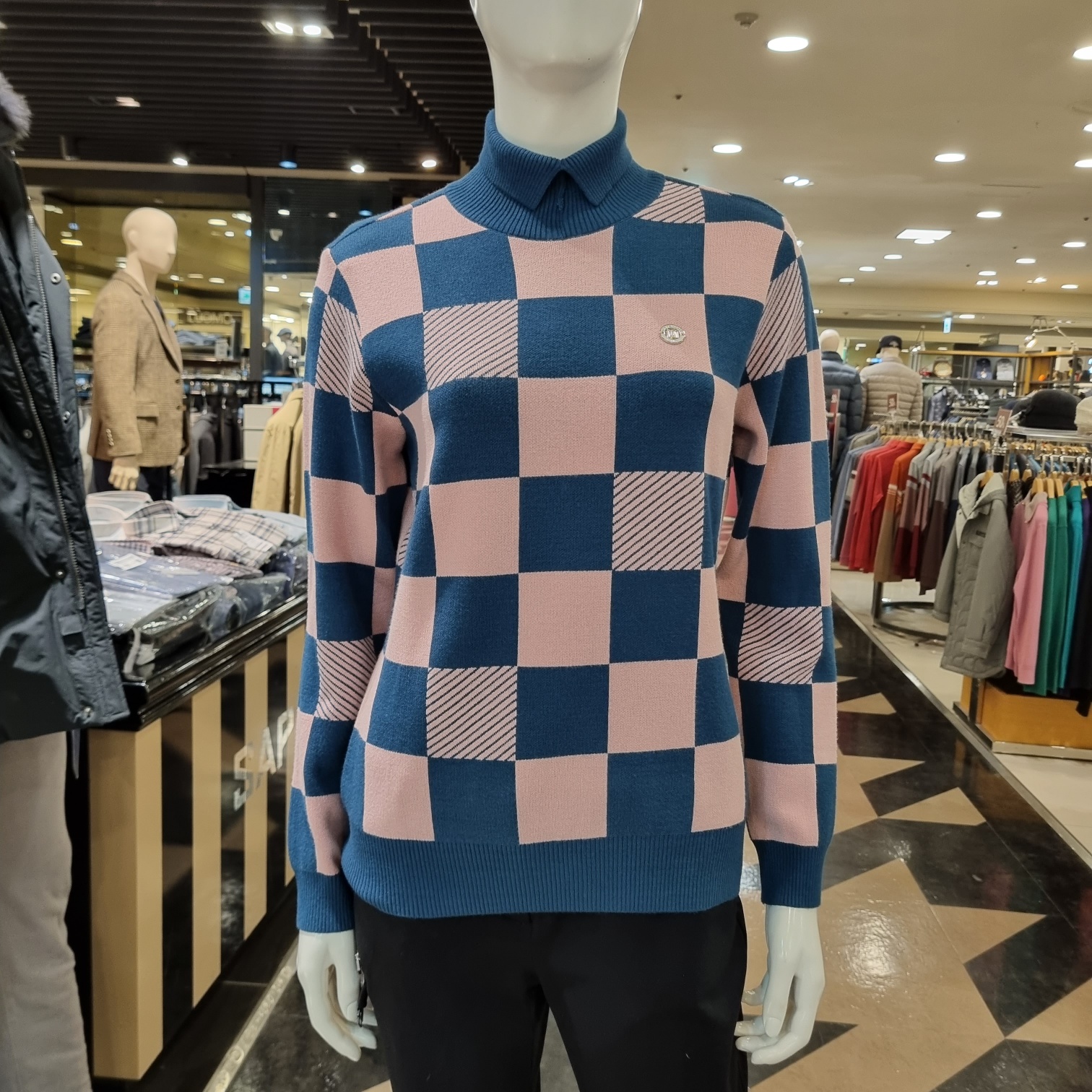 마코 변형체케보드 트임 터틀넥 풀오버 MMW4SW02