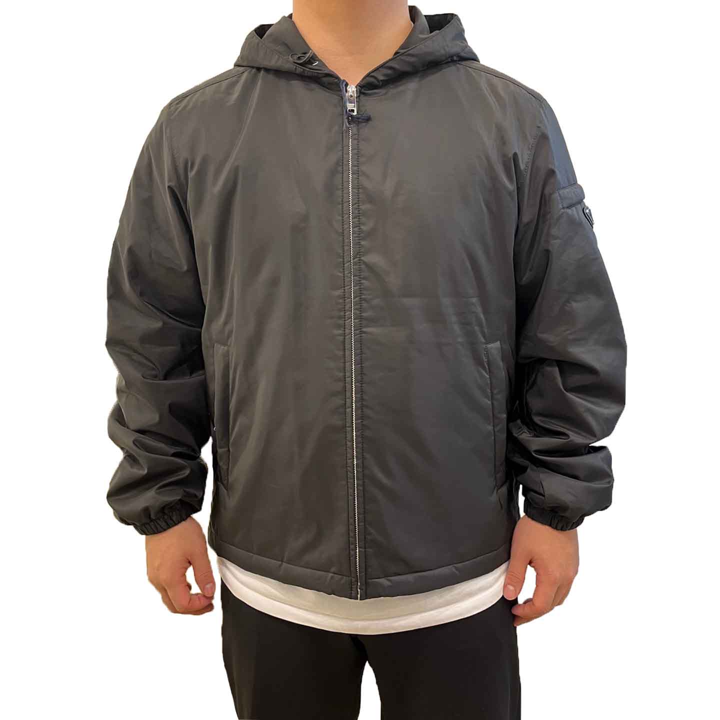 프라다 남성 삼각로고 경량 후드 패딩자켓_SGM242 106O F0002