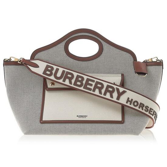 버버리 스몰 소프트 포켓 토트백 8041803