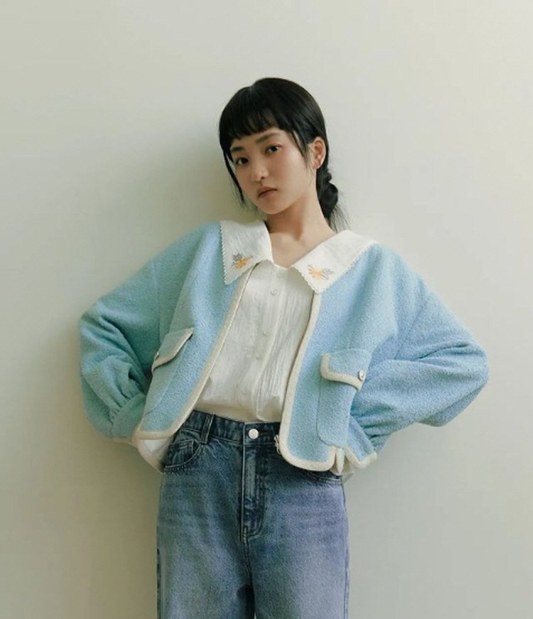 써스데이아일랜드 배색 라인 점퍼형 트위드 자켓 T232MJK133W