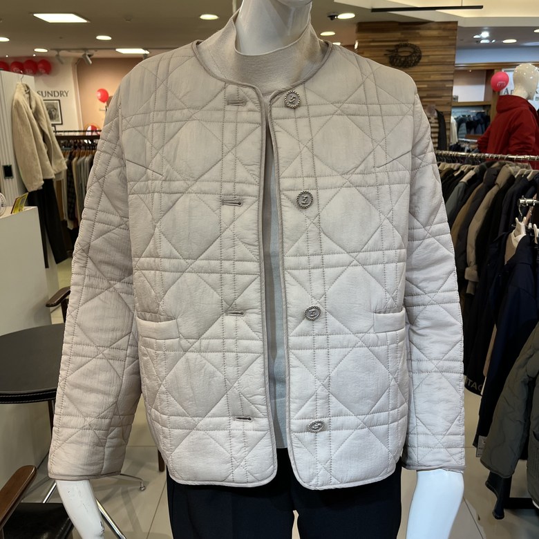 트리아나 노카라 누빔 패딩 숏 자켓 AJ3WA01