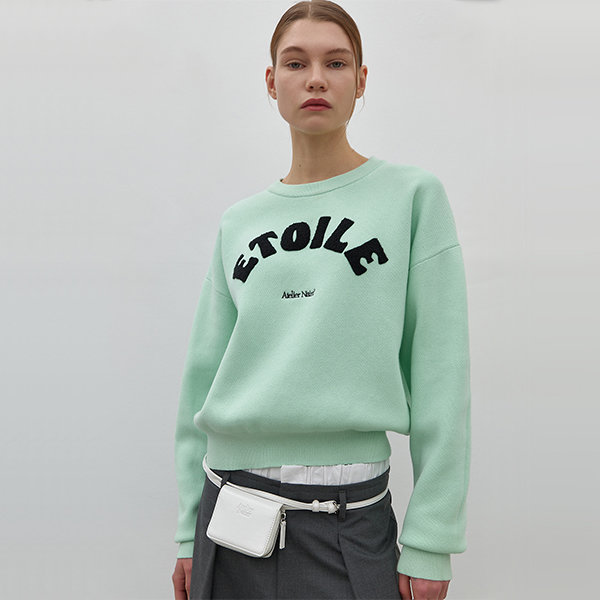 나인 에뜨왈 자수 부클 니트 T-6771