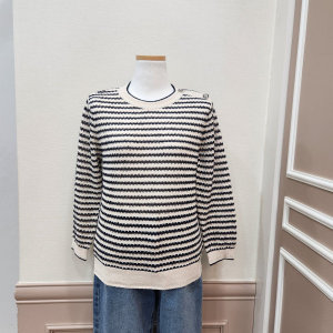 BCBG 어깨단추 스트라이프 니트 B4B3K407