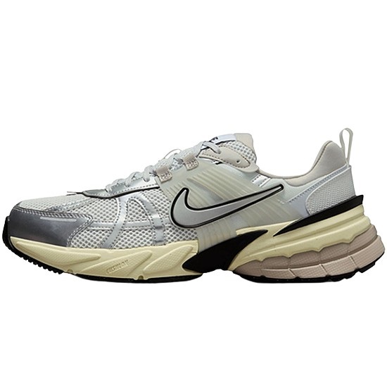 나이키 V2K 런 HJ4497-100