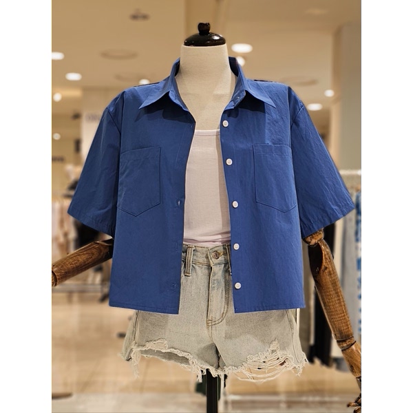 나인스텝 크롭포켓셔츠 N24NS4216