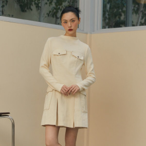 에고이스트 여성 라벨 포인트 반하이넥 플리츠 원피스 EP4WO160