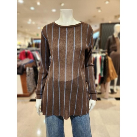 트리아나 라운드 목선 줄무늬 옆트임 포인트 니트 티셔츠 AJ3TA05