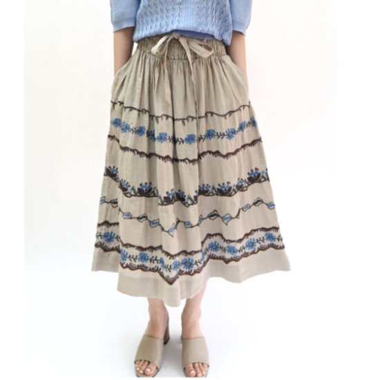 비꼴리끄 린넨 에스닉 자수 스커트 B242WK2010