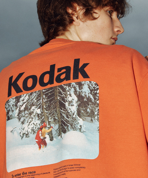 코닥어패럴 코다크롬 필름 그래픽 맨투맨 K4323LFSC2ORG