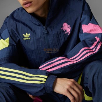 아디다스  유벤투스 오리지널 트랙탑 져지 우븐 바람막이 집업 자켓 IN5601