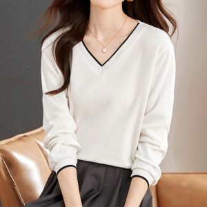 예쎄 배색라인 딥브이넥 루즈핏 니트 S4FKN013A