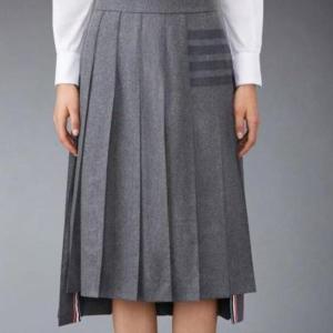 톰브라운 울 캐시미어 플란넬 빌로우 플리츠 스커트 FGC400V 06393 035