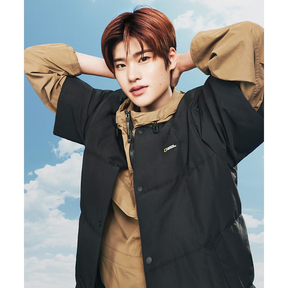 내셔널지오그래픽  헤론 U넥 경량 구스 다운 반팔 점퍼 N244UDW021