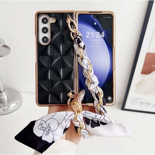 갤럭시Z 폴드 스페셜 에디션 패턴가죽 스카프체인 스트랩형 케이스