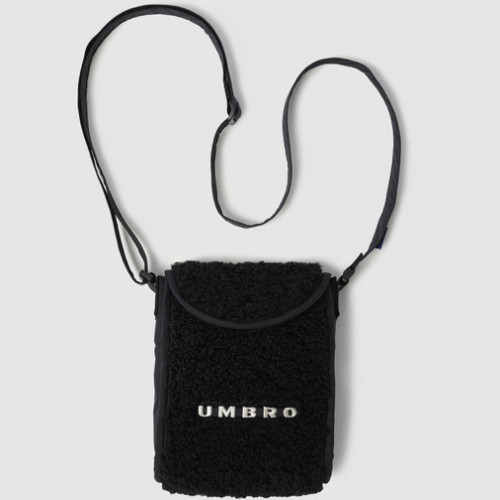 엄브로 뽀글이 미니백 블랙 UQ423CBGO3