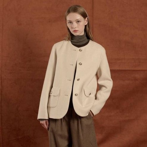 BCBG 라운드넥 핸드메이드 자켓 B5W9J109