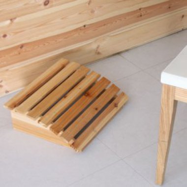 프리메이드 원목 발받침대