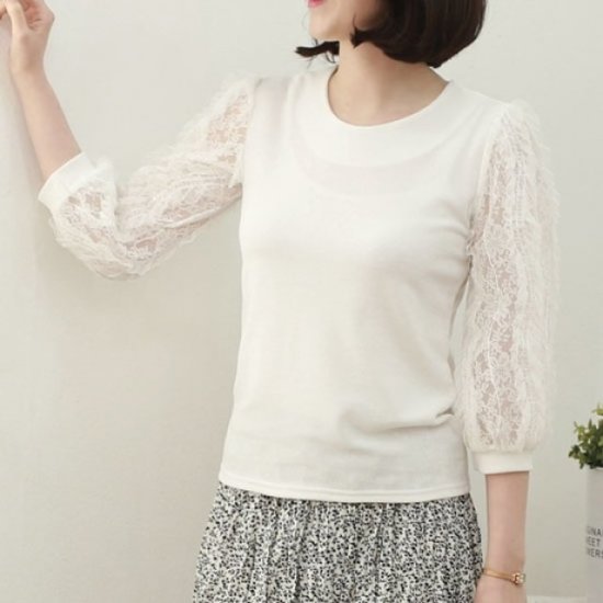 웬디즈갤러리 7부 러플 블라우스 QBL012