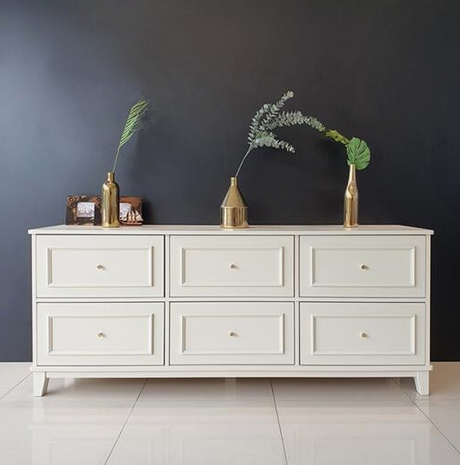 홈앤가구 크리밍 웨인스코팅 2단 와이드 원목 서랍장 1500