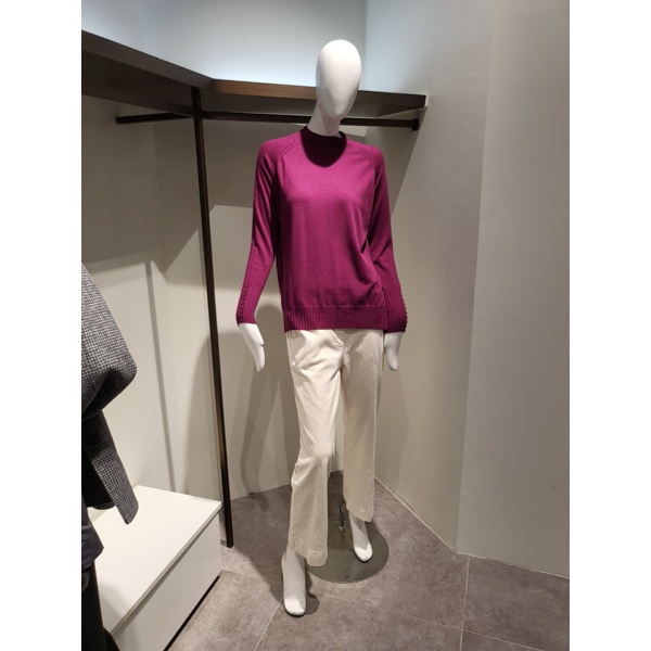 벨라디터치 하프넥심플풀오버니트 V9B4KT22